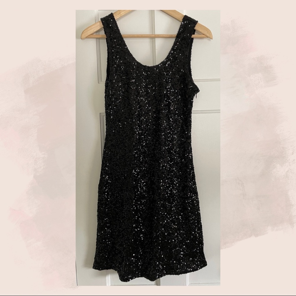 Myán Black Sequin Dress